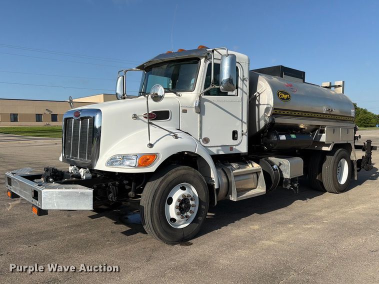 image for item FK3105 2020 Peterbilt 337 oil distributor truck