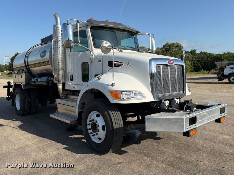 image for item FK3105 2020 Peterbilt 337 oil distributor truck