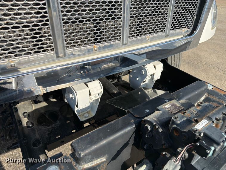 image for item FK3105 2020 Peterbilt 337 oil distributor truck