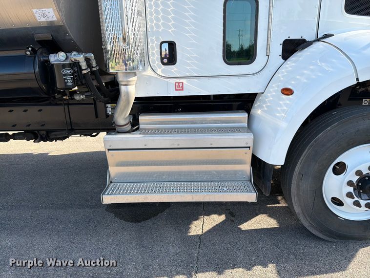 image for item FK3105 2020 Peterbilt 337 oil distributor truck