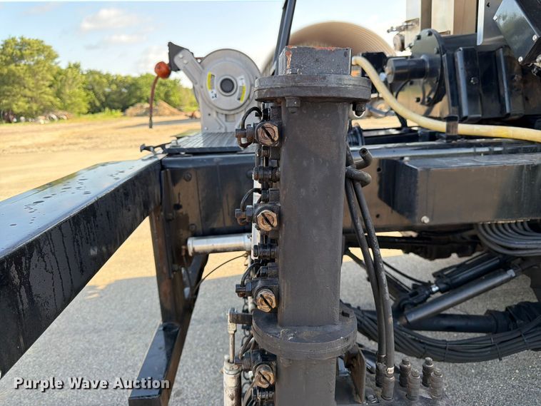 image for item FK3105 2020 Peterbilt 337 oil distributor truck