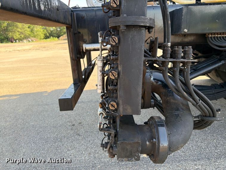 image for item FK3105 2020 Peterbilt 337 oil distributor truck