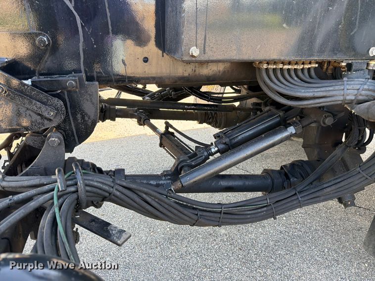image for item FK3105 2020 Peterbilt 337 oil distributor truck
