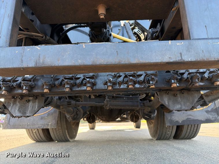 image for item FK3105 2020 Peterbilt 337 oil distributor truck