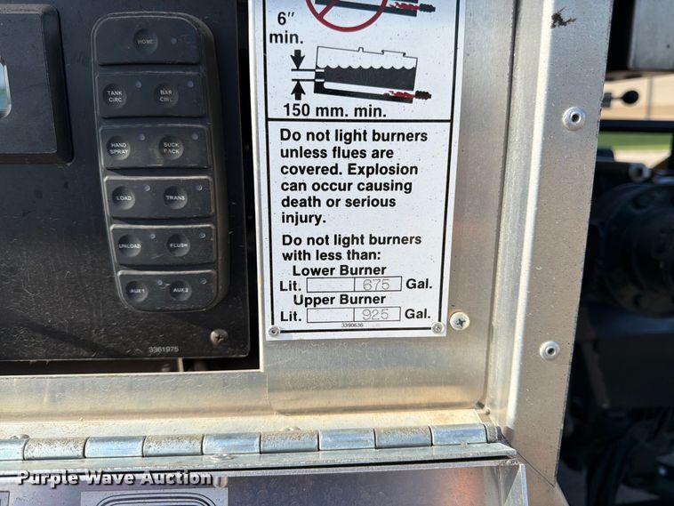 image for item FK3105 2020 Peterbilt 337 oil distributor truck