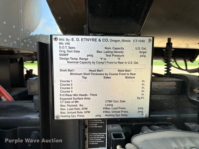 image for item FK3105 2020 Peterbilt 337 oil distributor truck