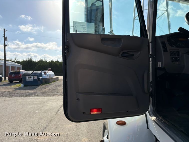image for item FK3105 2020 Peterbilt 337 oil distributor truck
