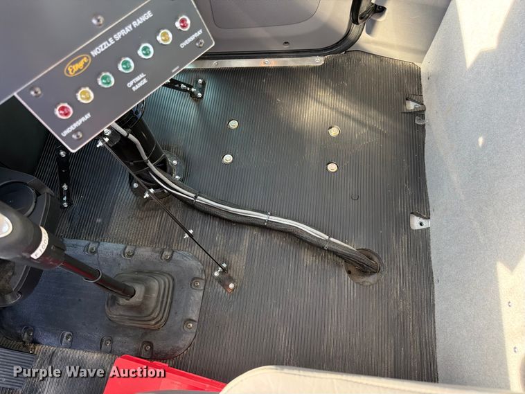 image for item FK3105 2020 Peterbilt 337 oil distributor truck