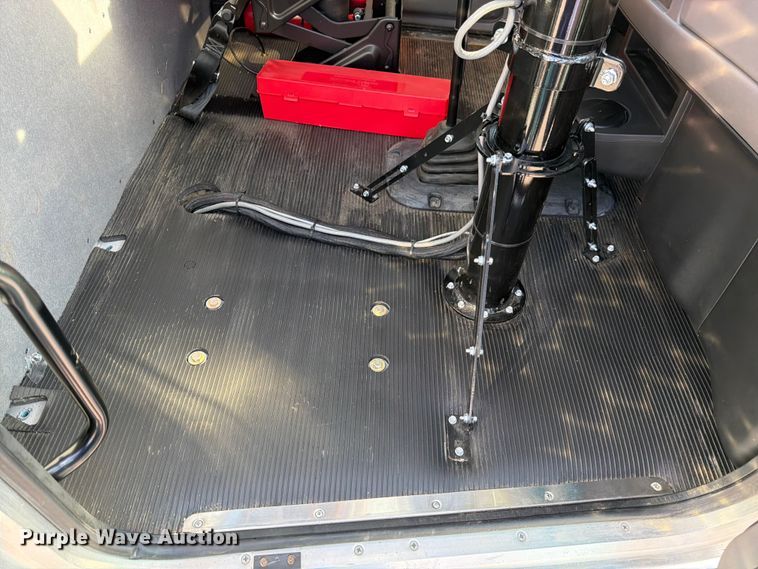 image for item FK3105 2020 Peterbilt 337 oil distributor truck