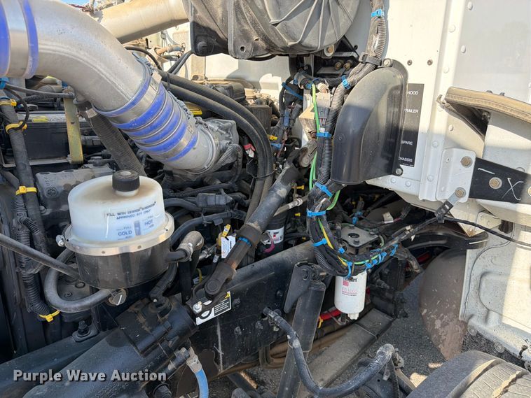 image for item FK3105 2020 Peterbilt 337 oil distributor truck