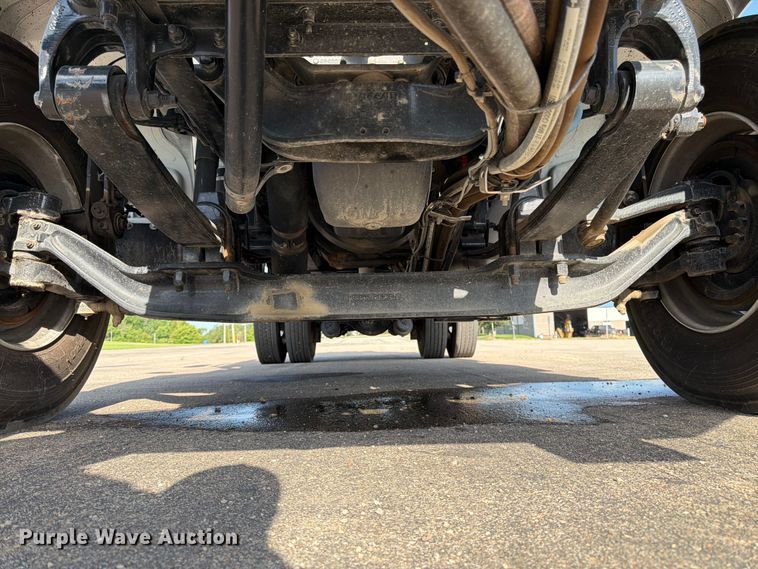 image for item FK3105 2020 Peterbilt 337 oil distributor truck
