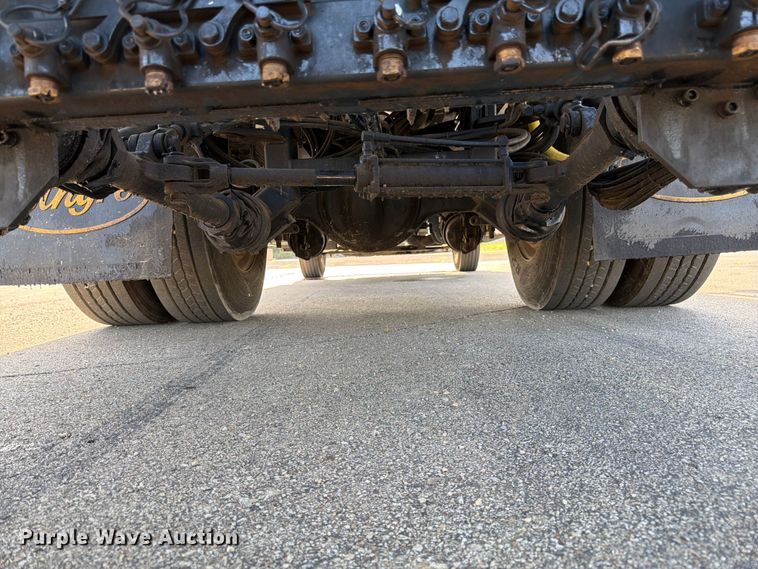 image for item FK3105 2020 Peterbilt 337 oil distributor truck