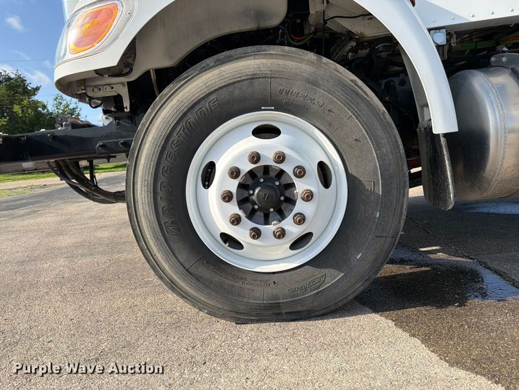 image for item FK3105 2020 Peterbilt 337 oil distributor truck