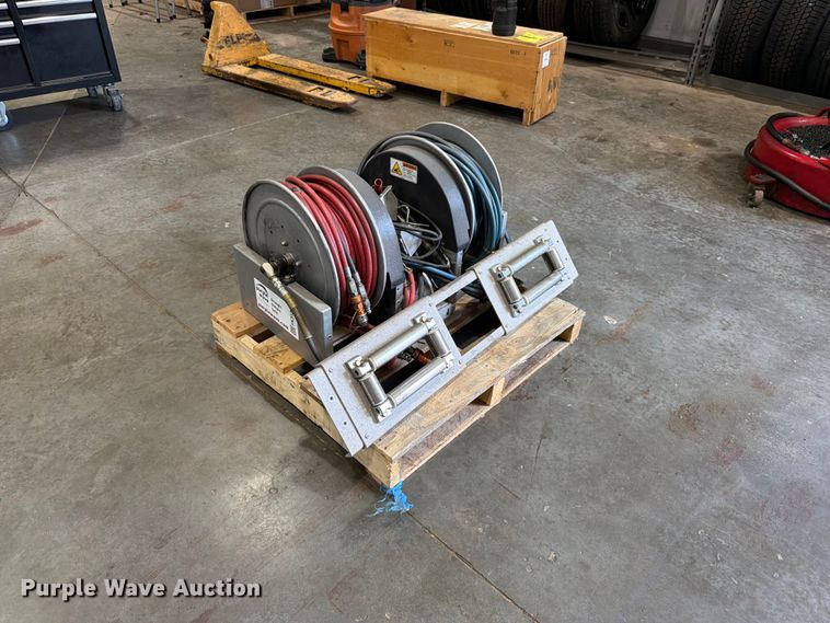 image for item FK3121 (2) hydraulic hose reels