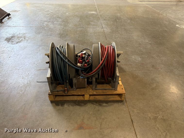 image for item FK3121 (2) hydraulic hose reels