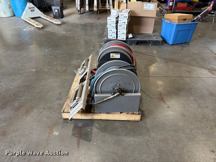 image for item FK3121 (2) hydraulic hose reels