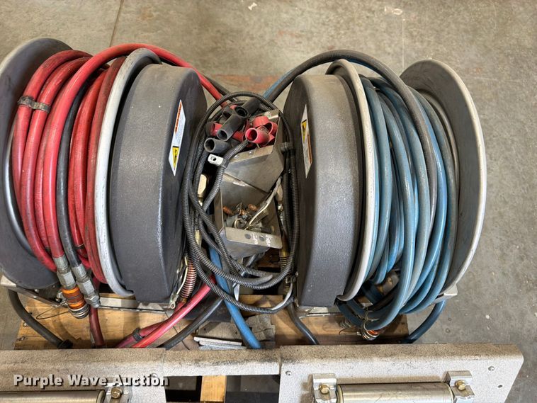 image for item FK3121 (2) hydraulic hose reels