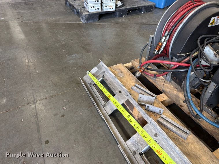 image for item FK3121 (2) hydraulic hose reels