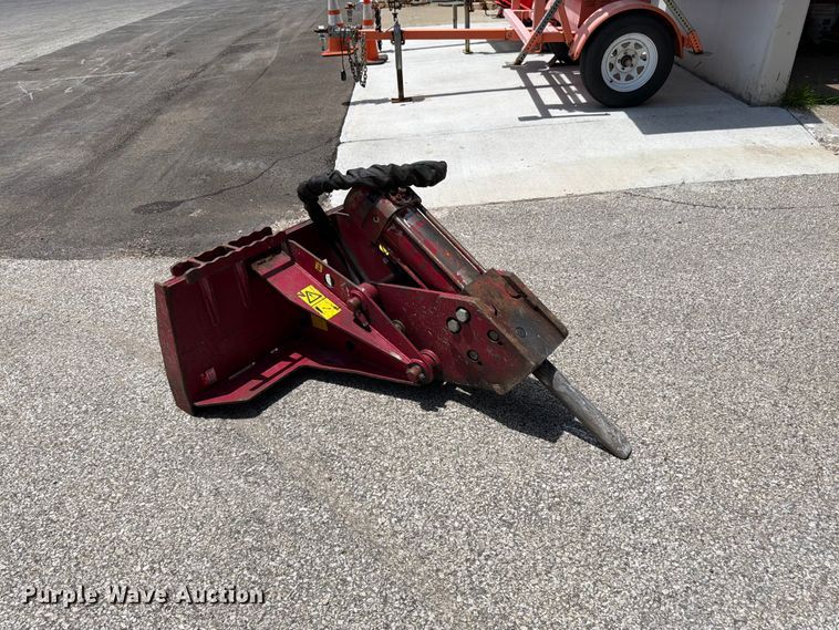 image for item FK3123 skid steer breaker