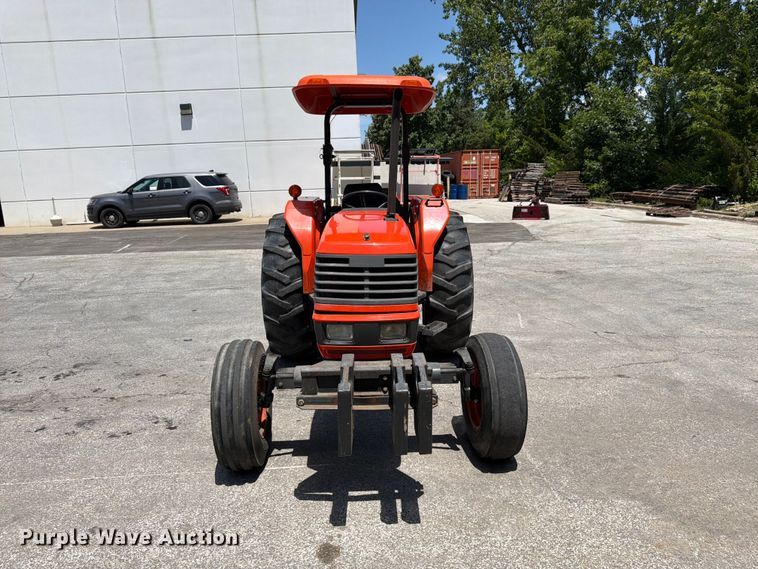 image for item FK3124 Kubota M6800 tractor