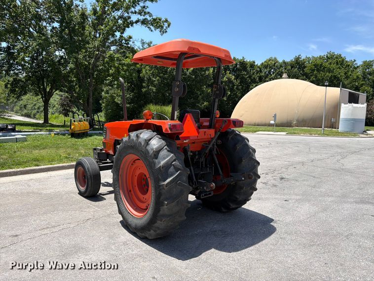 image for item FK3124 Kubota M6800 tractor