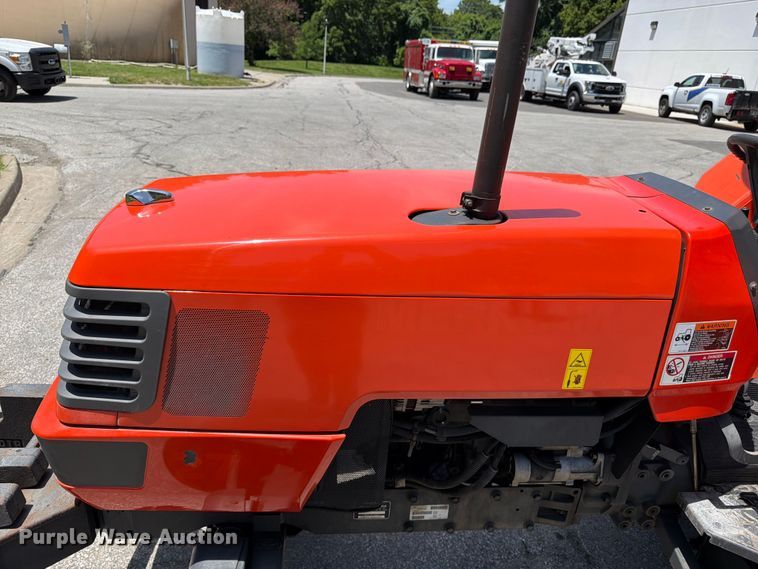 image for item FK3124 Kubota M6800 tractor