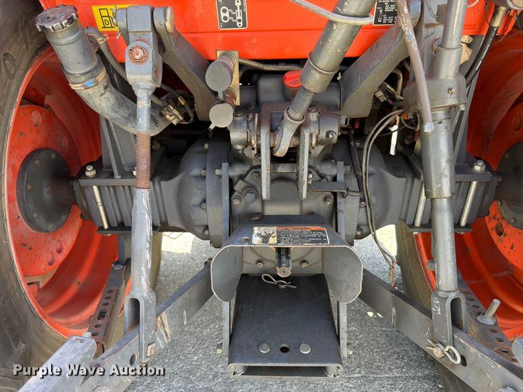 image for item FK3124 Kubota M6800 tractor