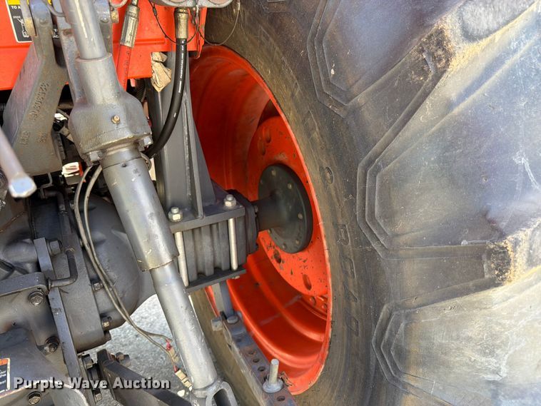 image for item FK3124 Kubota M6800 tractor