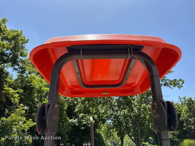 image for item FK3124 Kubota M6800 tractor