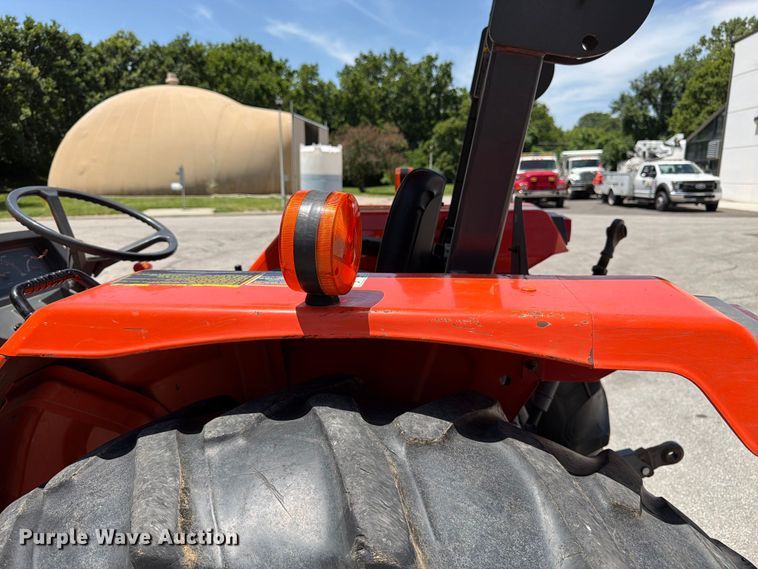 image for item FK3124 Kubota M6800 tractor