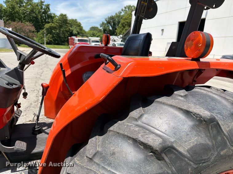 image for item FK3124 Kubota M6800 tractor