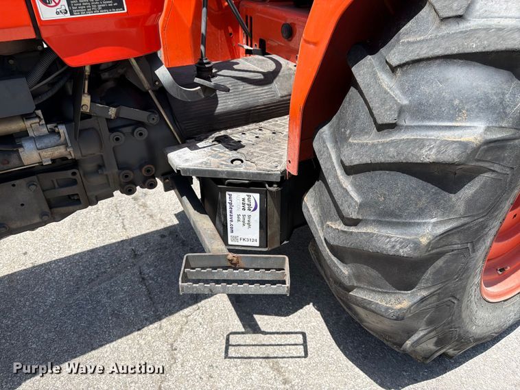 image for item FK3124 Kubota M6800 tractor