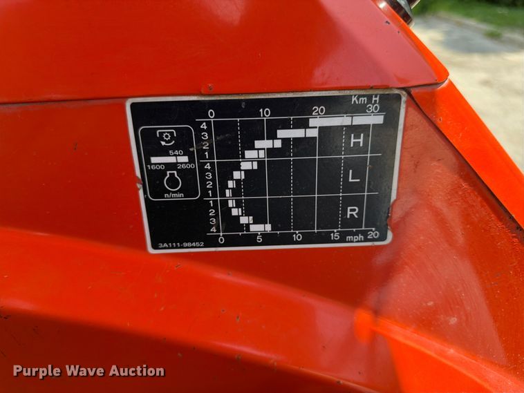 image for item FK3124 Kubota M6800 tractor