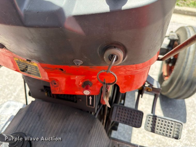 image for item FK3124 Kubota M6800 tractor