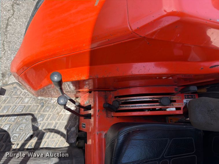 image for item FK3124 Kubota M6800 tractor