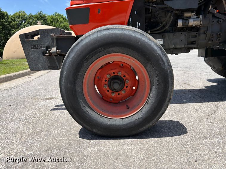 image for item FK3124 Kubota M6800 tractor