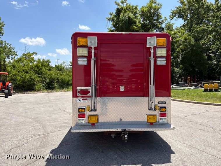 image for item FK3125 1999 International 4900 rescue vehicle