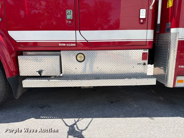 image for item FK3125 1999 International 4900 rescue vehicle