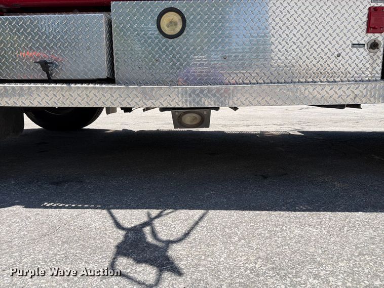 image for item FK3125 1999 International 4900 rescue vehicle