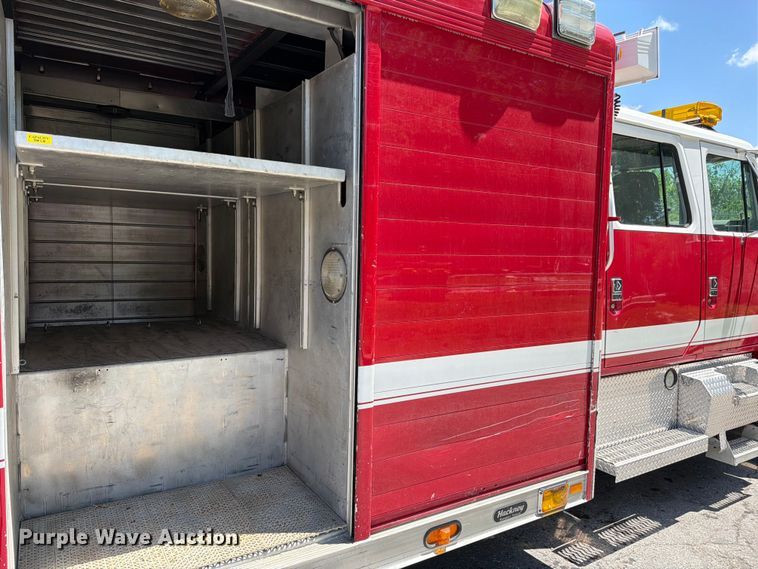 image for item FK3125 1999 International 4900 rescue vehicle