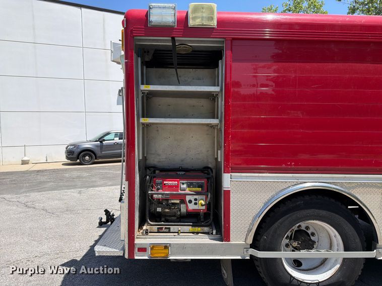 image for item FK3125 1999 International 4900 rescue vehicle