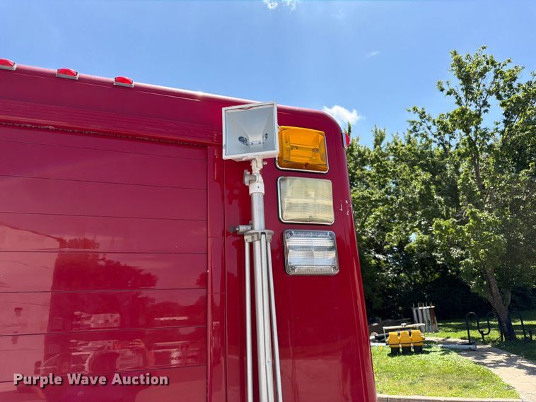image for item FK3125 1999 International 4900 rescue vehicle