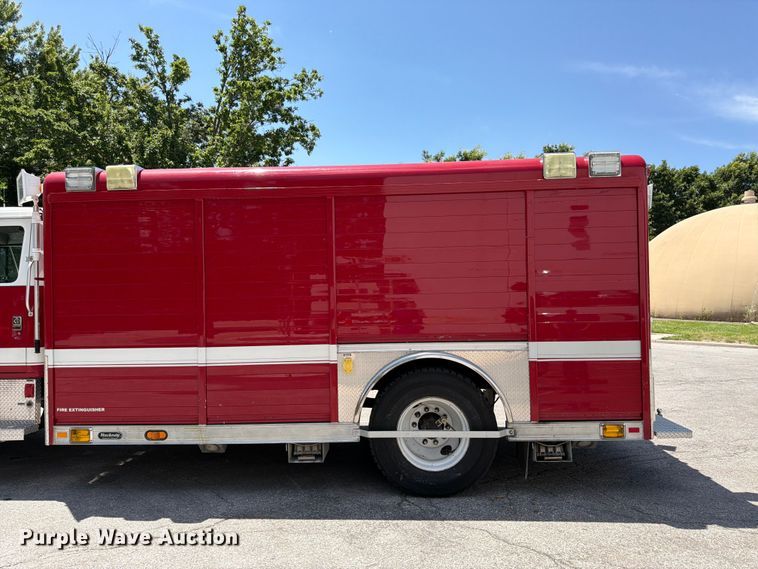 image for item FK3125 1999 International 4900 rescue vehicle