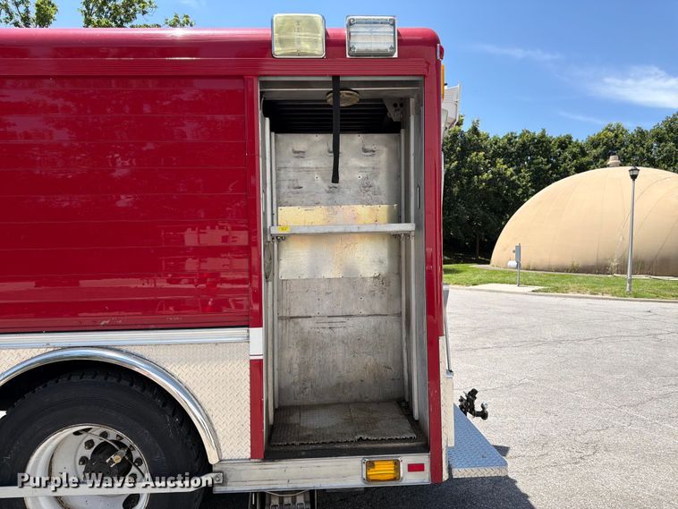 image for item FK3125 1999 International 4900 rescue vehicle