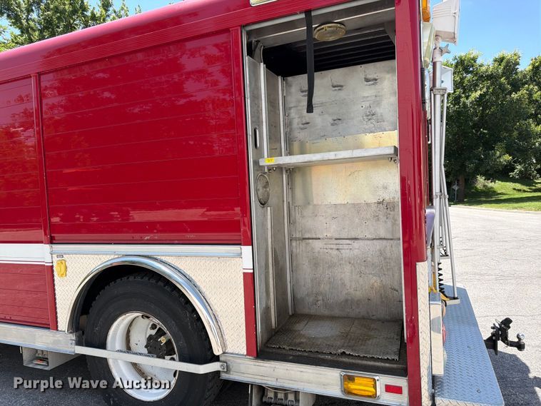 image for item FK3125 1999 International 4900 rescue vehicle