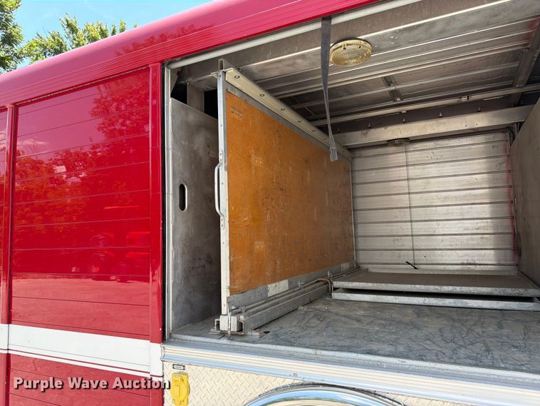 image for item FK3125 1999 International 4900 rescue vehicle