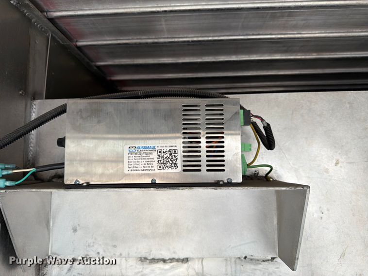 image for item FK3125 1999 International 4900 rescue vehicle