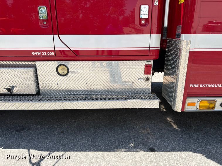 image for item FK3125 1999 International 4900 rescue vehicle