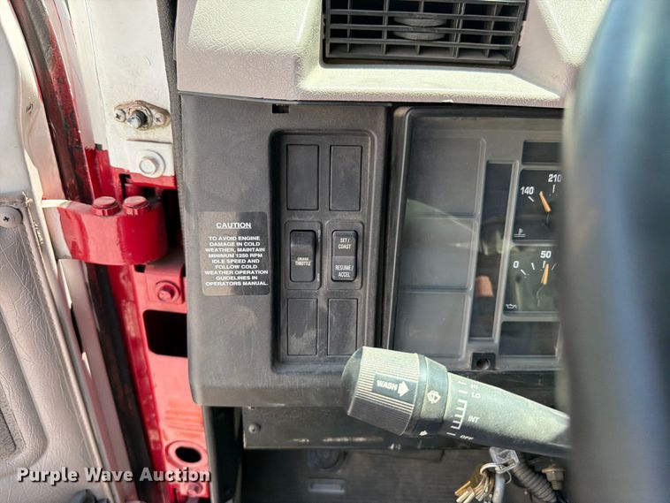 image for item FK3125 1999 International 4900 rescue vehicle