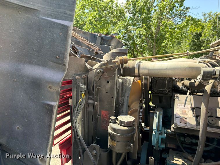 image for item FK3125 1999 International 4900 rescue vehicle